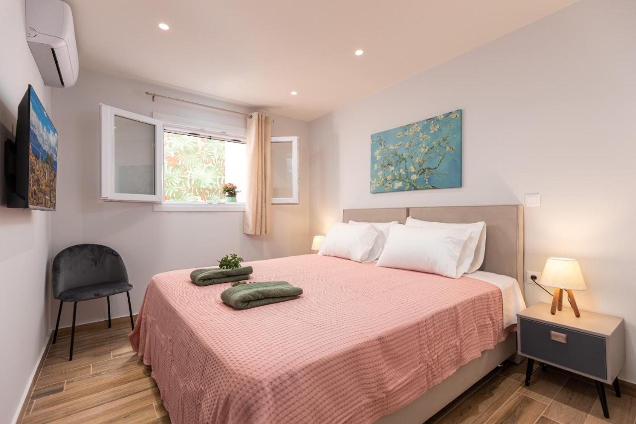 Gazátika Nightingale Villa & Suites Corfu מראה חיצוני תמונה