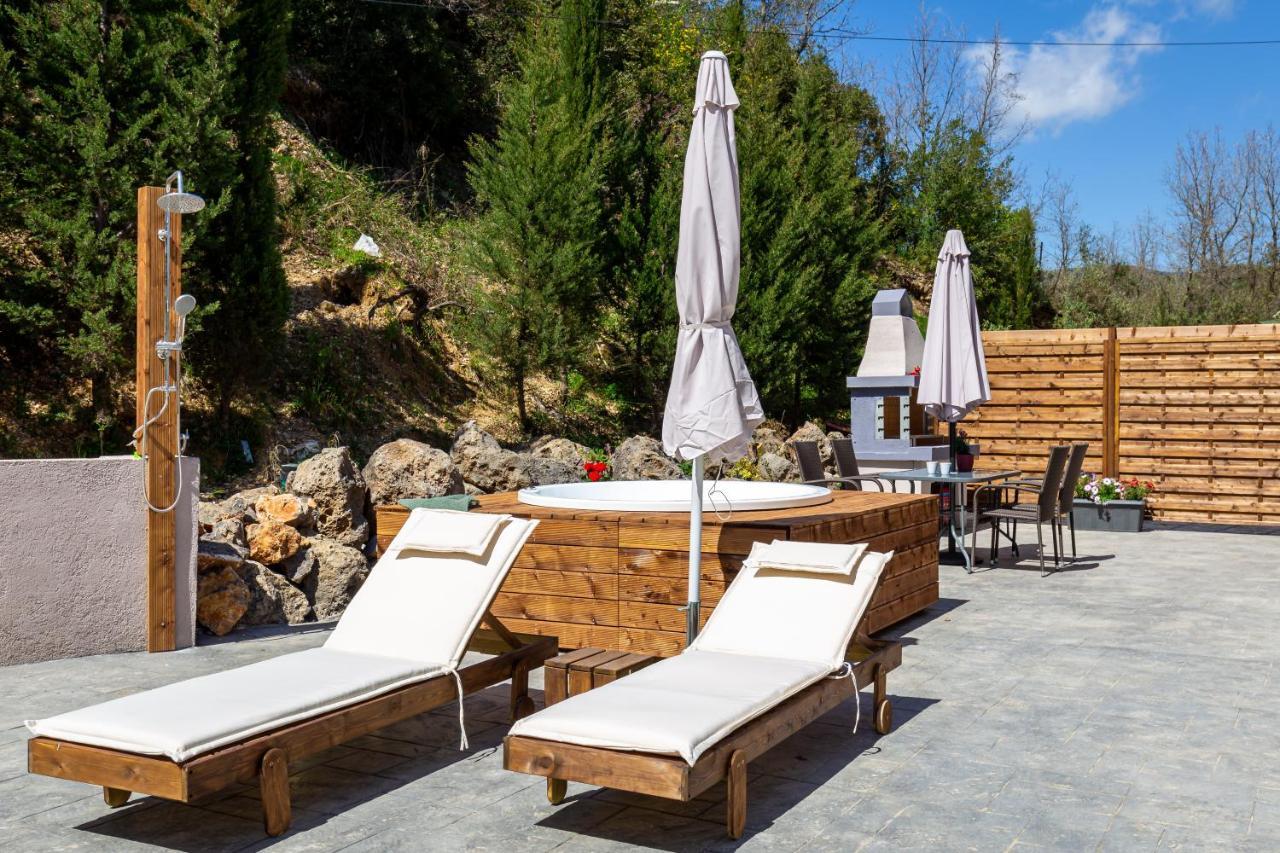 Gazátika Nightingale Villa & Suites Corfu מראה חיצוני תמונה