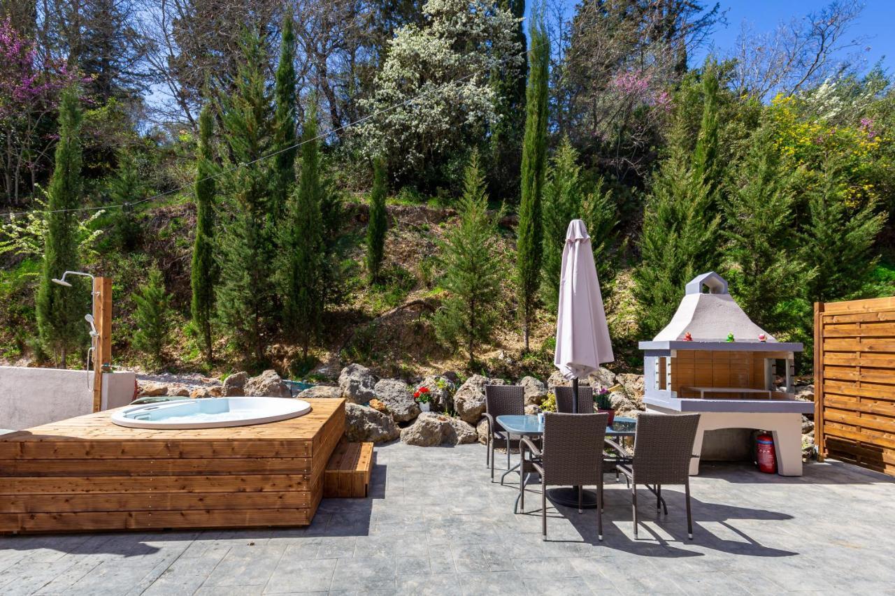 Gazátika Nightingale Villa & Suites Corfu מראה חיצוני תמונה