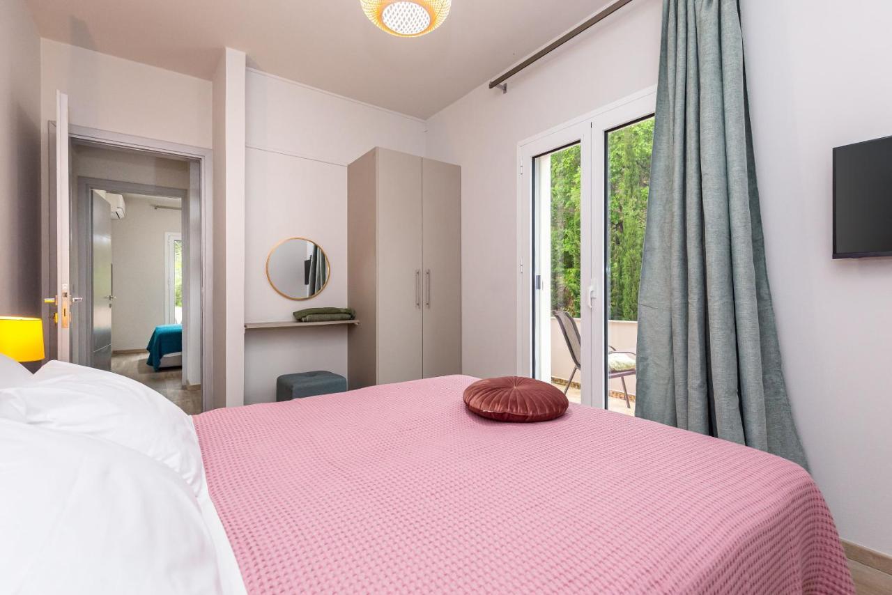 Gazátika Nightingale Villa & Suites Corfu מראה חיצוני תמונה