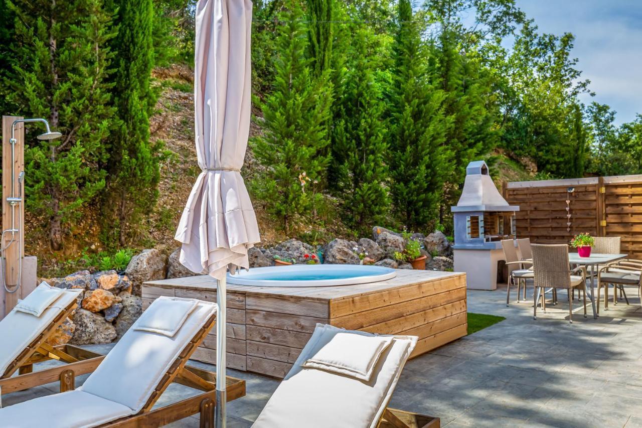 Gazátika Nightingale Villa & Suites Corfu מראה חיצוני תמונה